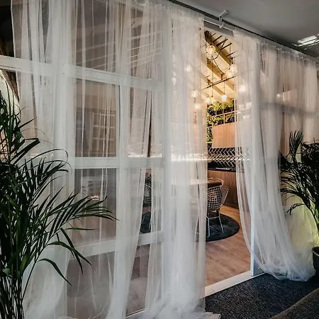 Apartment Sweet Surrender *