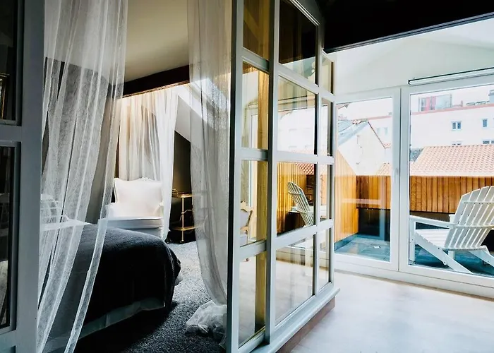 아파트 Sweet Surrender *