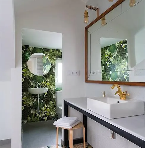 아파트 Sweet Surrender